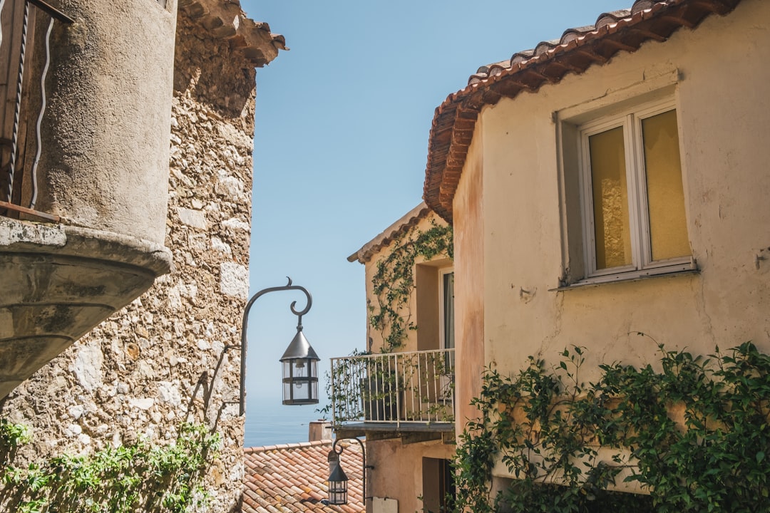 Cagnes-sur-Mer front de mer Côte d'Azur — zone d'intervention Arti AI Serrurerie
